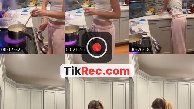 TikTok live: Late night chill and sesh 🫧💖 by @kilee762