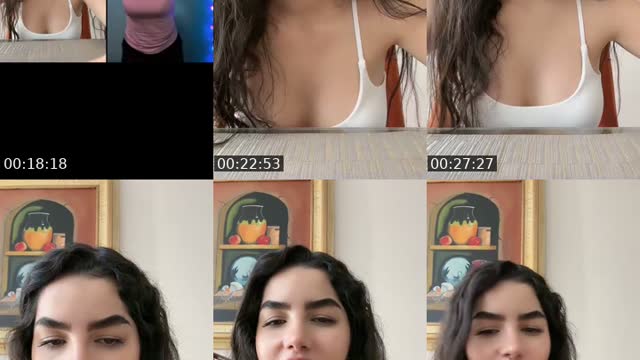 TikTok live: Eeey by @anamorenomx