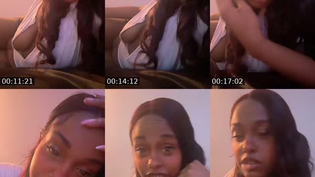 TikTok live: FaceTimes all night 😏🙊 by @laylamariaaaaa