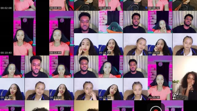 TikTok live: Vamos a charlar y divertirnos👸 by @lovely_.ladyy