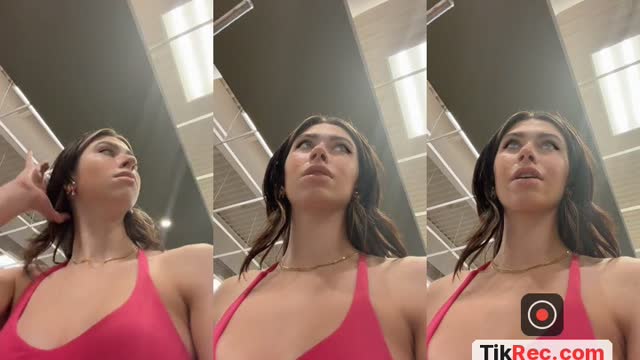 @itsbekaxoxo TikTok live
