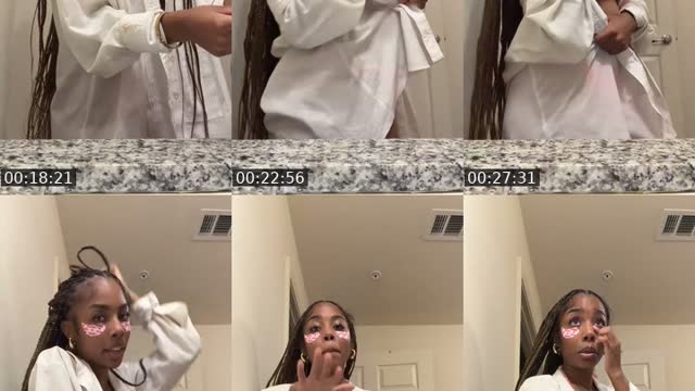 TikTok live: Hey🩷 by @theavadiarenae