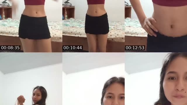 TikTok live: 👋🏻 by @babygirl153_
