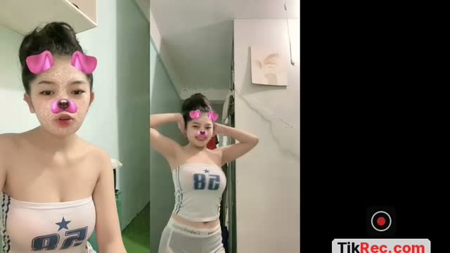 @strawberry80802 TikTok live from 2026-08-24