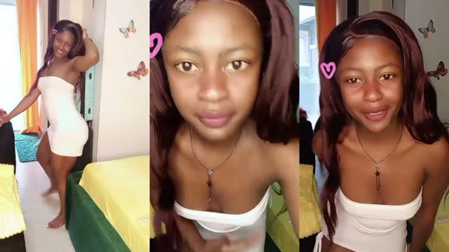 @thatchickpeshy TikTok live