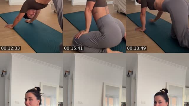 TikTok live: Stretching time by @selenesellcri