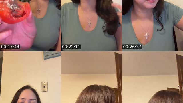 TikTok live: Heyyoooo by @brinixole