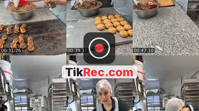 @sweet_moon_patisserie TikTok live from 2026-08-26