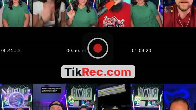 TikTok live: i see you 👀 by @allisonfr_12