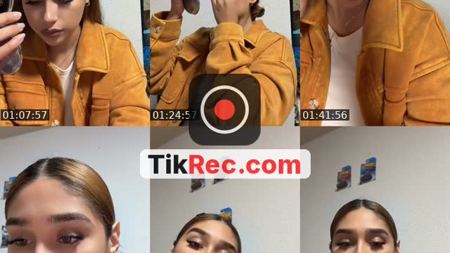 TikTok live: Night live🙊 by @elliana.villarreal