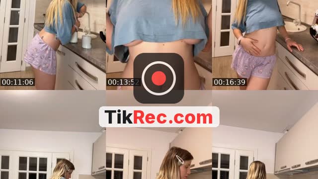 TikTok live: Bonnieparkerss 💙 by @caramelblondegirl