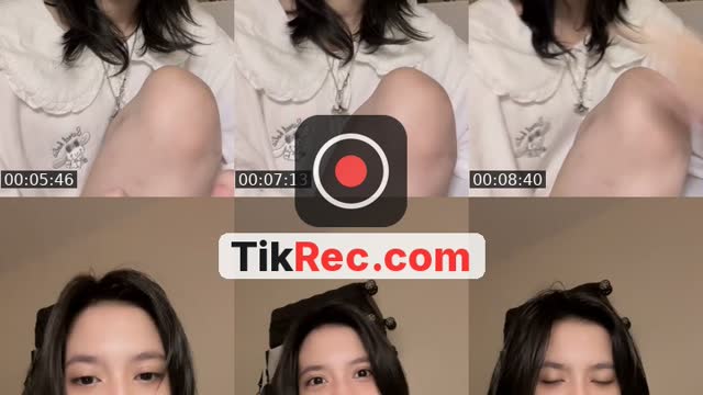 TikTok live: mukbang by @glassheartnana