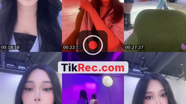 TikTok live: live at d6x 2nd angle by @christa.abell