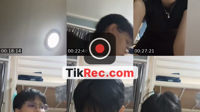 TikTok live: K by @hewk0aw