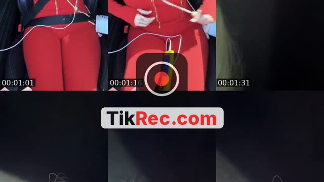 TikTok live: Grwm by @alabamabarker