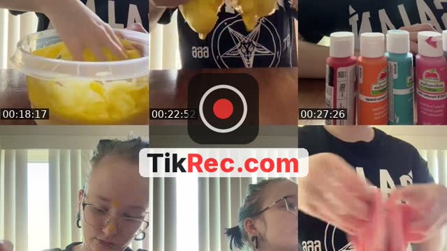 TikTok live: Chilling!!!! ask anythin by @rias_messy
