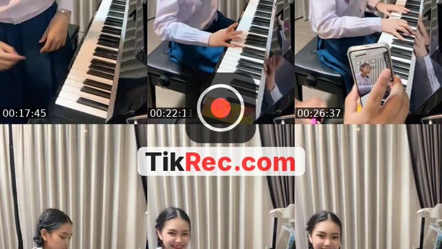 TikTok live: มาซ้อมเปียโนกันต่อครับใบเฟิร์น￼ 😅✌🏽 by @aekthirasakkuptan