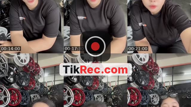 TikTok live: 📍MOBIL SPGC PADANG TEMUSU by @nrtyrhh