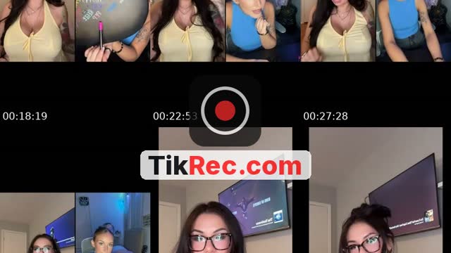 TikTok live: Baby Friday 🥳🍾 by @niccolemelanie