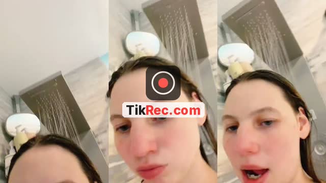 @badbitch420005 TikTok live