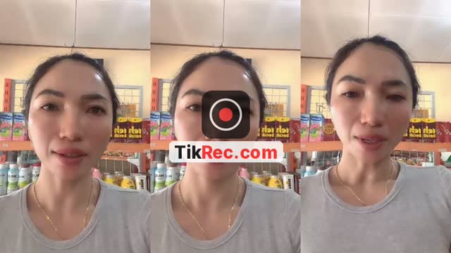 @pujisari21_ TikTok live