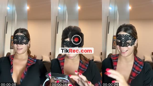 @julyas96_ TikTok live