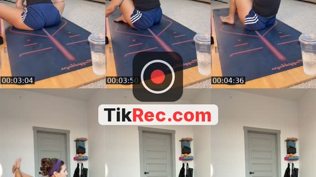 TikTok live: Yoga🧘🏼‍♀️🪬 by @maggieblayre