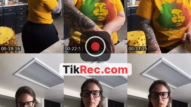 TikTok live: Jamie likes naps by @jamielikesnaps