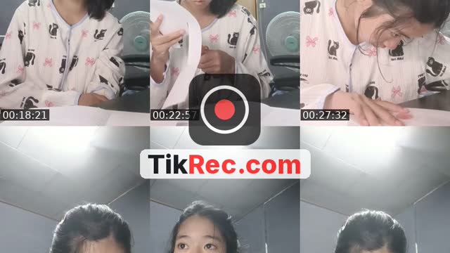 TikTok live: หมวยใต้ by @pv._baby.77