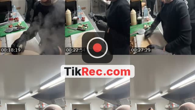 @drizzlebar TikTok live from 2026-08-30