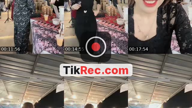 TikTok live: Event Rooftop KluangMall by @mxxxyy_