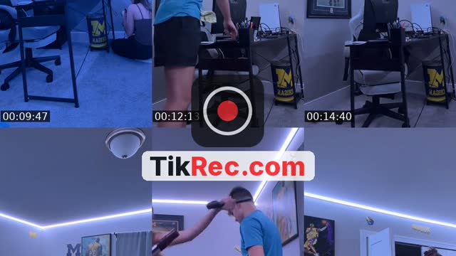 TikTok live: come hangout!! by @mya_hunter_0