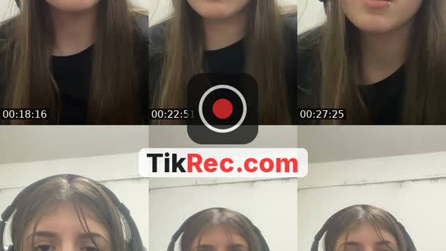 TikTok live: preguntass y que tal su finde?? by @priscicarrel