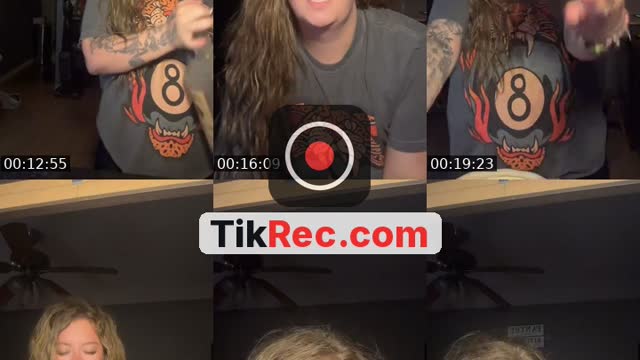 TikTok live: Winnie the Pooh nails by @alyssainblooom