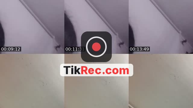 TikTok live: Oaaa by @tiasofita