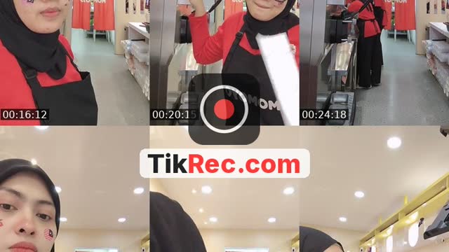 TikTok live: merdeka / last day / makan makan by @adhawhd