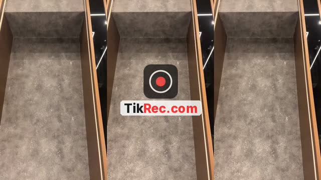 @cryyyyyie TikTok live