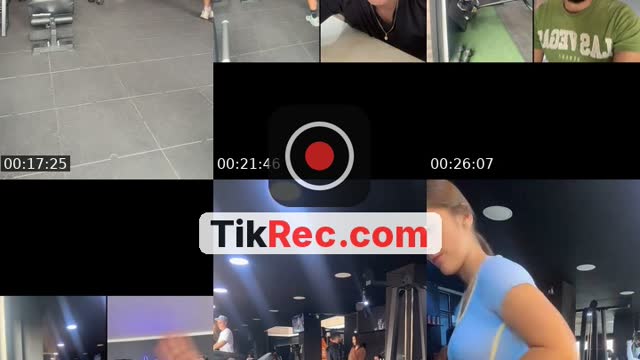 TikTok live: 🦋🩵 by @sofiramirez.15