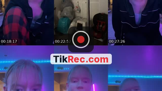 United States TikTok live: late i’m sry 😫 by @canitbe.khloe