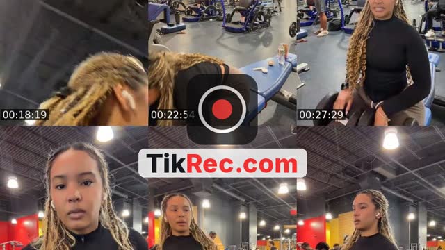 TikTok live: gym live by @ariwitdahoodie