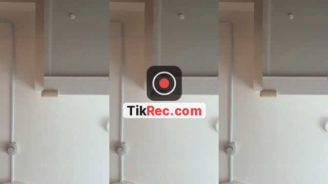 @poetrybarbie TikTok live