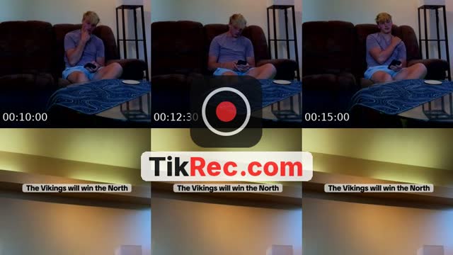 TikTok live: Join up!! by @thedoubledownpodcast