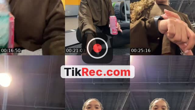 TikTok live: gym live by @ariwitdahoodie