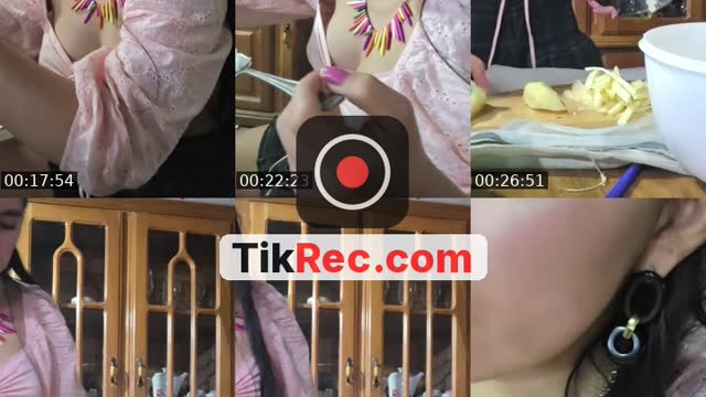 TikTok live: Estoy De Vuelta😛🤟 by @rosarioanahimedina8