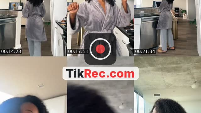 United States TikTok live: Breakfast w Lex by @lexthemack