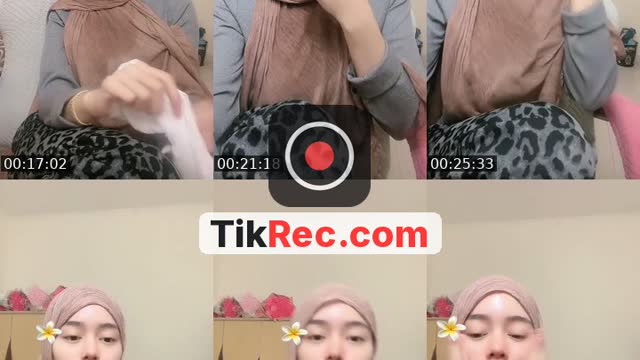 TikTok live: k by @serraae_
