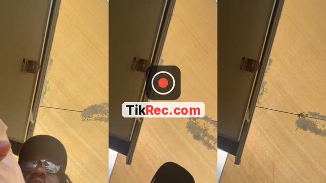 @woahvickyy TikTok live