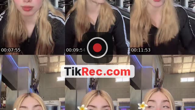 @lucy._30 TikTok live