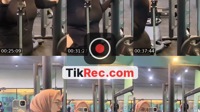 TikTok live: Gym by @dinaknisa