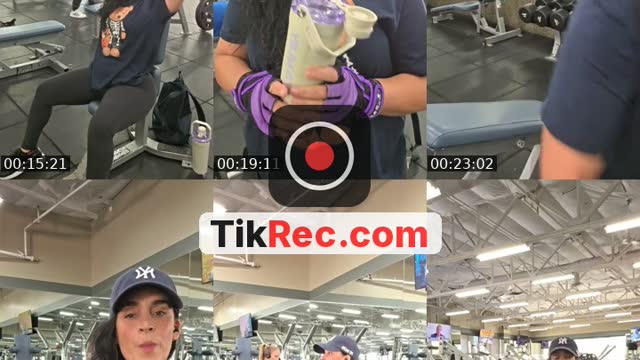 United States TikTok live: workout with me 😜 by @fit_mom2929